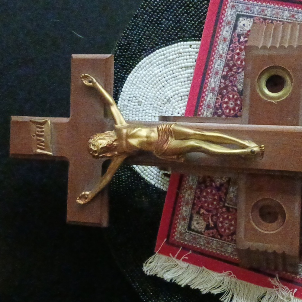 Jesus Last Rites Cross - Picture 4 of 9